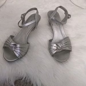 Fioni Night Silver high heels